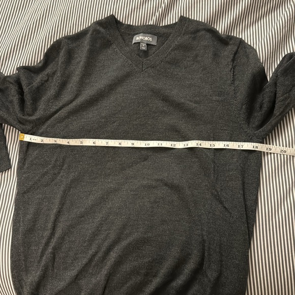 Bonobos Charcoal V Neck Sweater 100% Merino Wool Size S Standard Fit - Picture 7 of 8